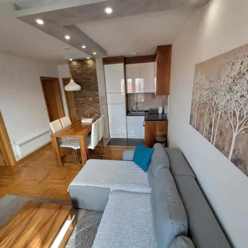 Cene i oglasi na pijacama