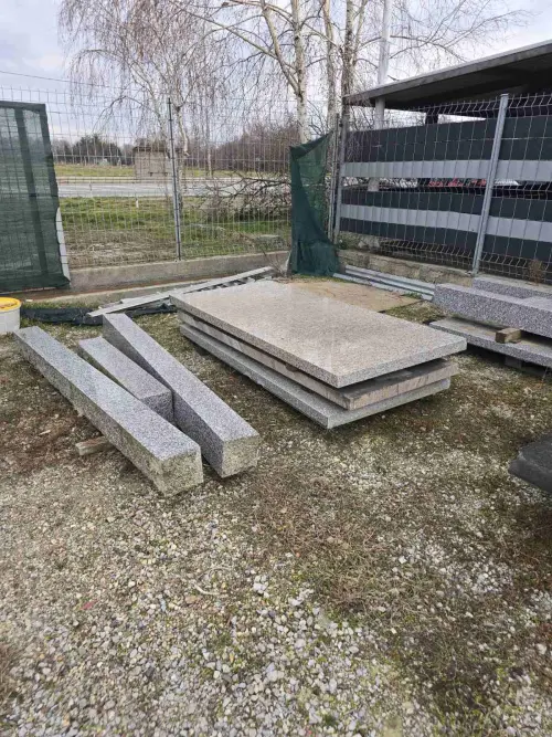 Cene i oglasi na pijacama