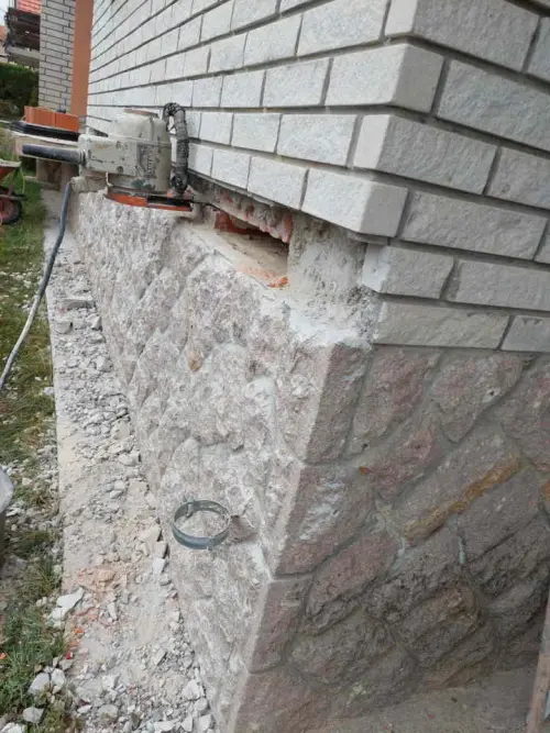 Hidroizolacija  - masinskim presecanjem zidova – oglas, Novi Sad